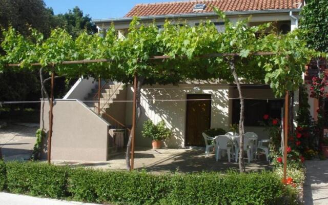 Apartments Martina - 300 m from sea