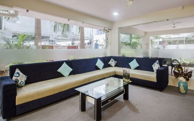 Sravya Compact Residency by OYO Rooms