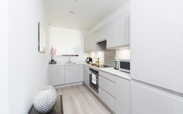 Modern 1Br Flat Near Canary Wharf