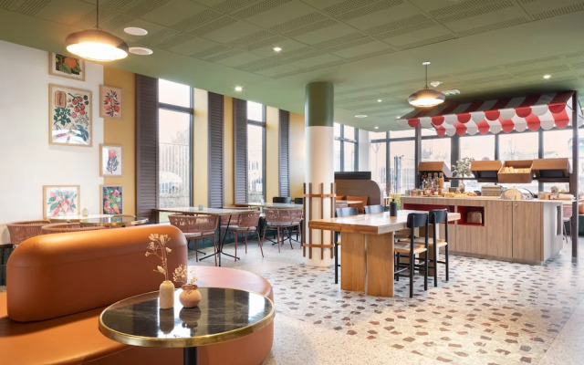 Hôtel Kyriad Versailles - Saint Cyr L'Ecole