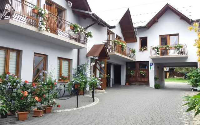 Pokoje do Wynajęcia u Lusi