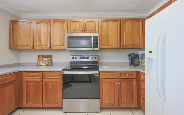 Phoenix Ix 602 2 Bedroom Condo