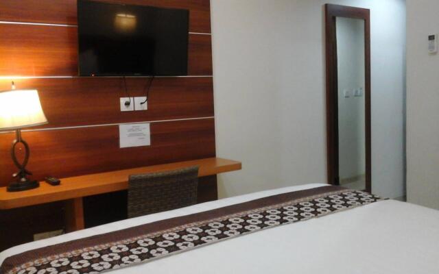 Maranatha Grand Hotel