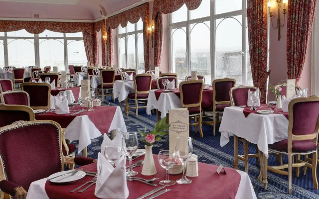 Royal Victoria Hotel