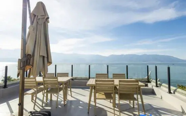 Yiju Sea View Homestay (Dali Erhai Branch)