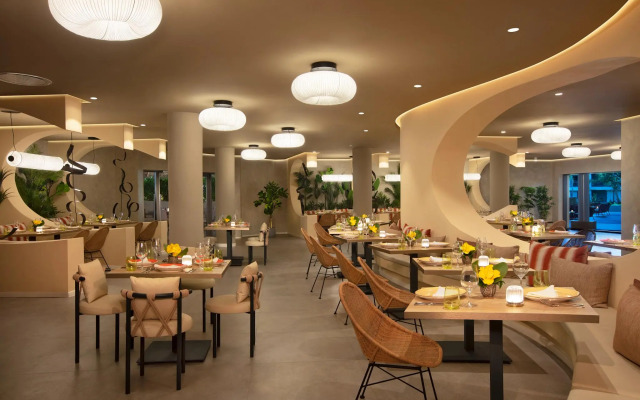 Dreams Flora Resort & Spa
