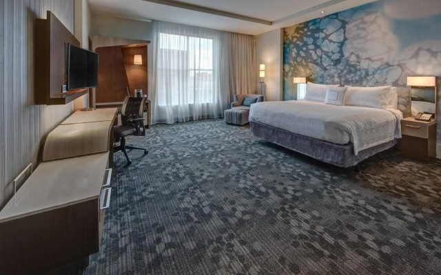 Courtyard by Marriott Kansas City Downtown/Convention Center