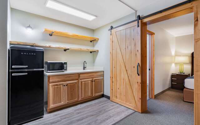 Travelodge by Wyndham Lovell/Bighorns