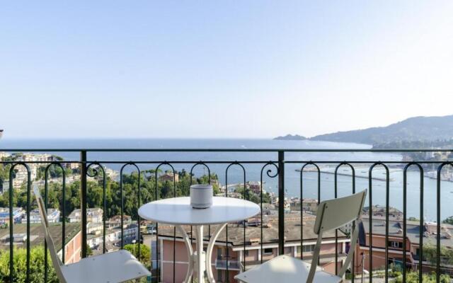 JOIVY Spectacular Sea View Apt For 5 W/Terrace