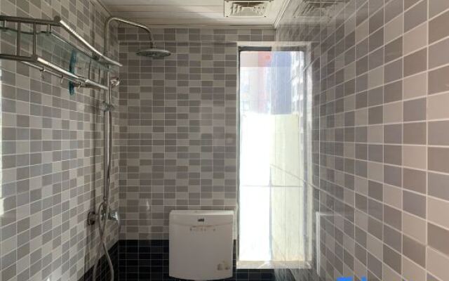 Tianxing Business Hotel (Kunming Luosiwan Store)
