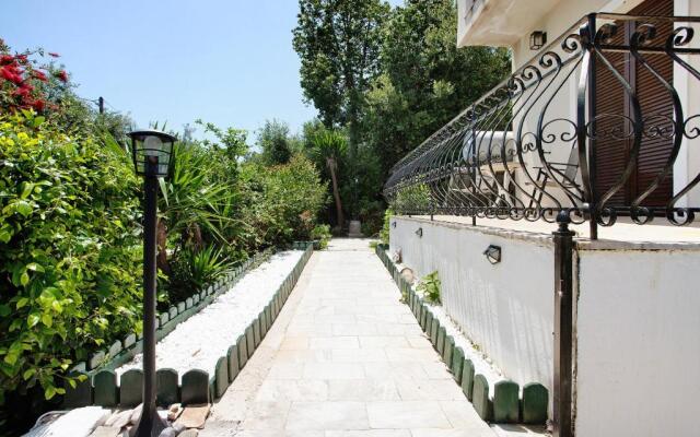 Yiannis Apartment 5 Adults