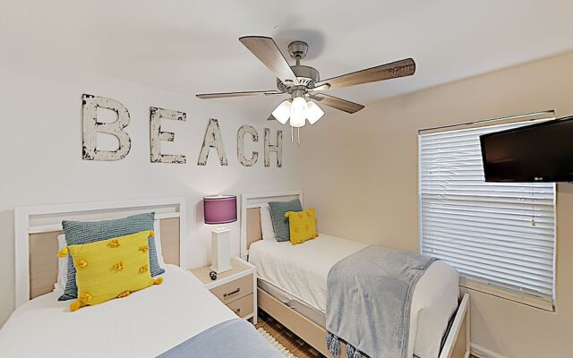 Pelican Beach by Southern Vacation Rentals