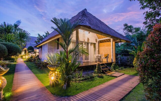 Bay Shore Hut's Lembongan