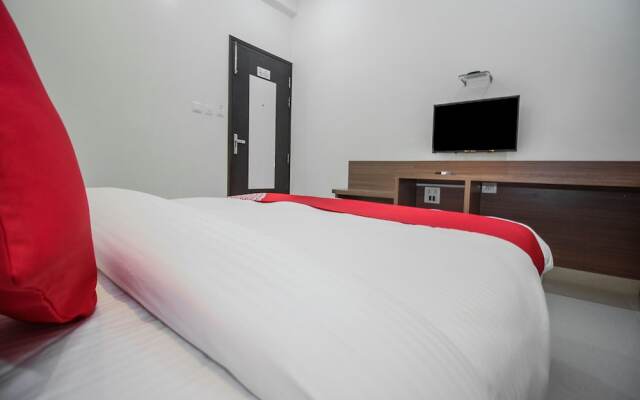 OYO 15218 Hotel Rasha Niwas