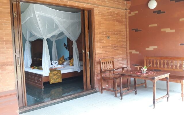 Bagus Beach Resort Lovina