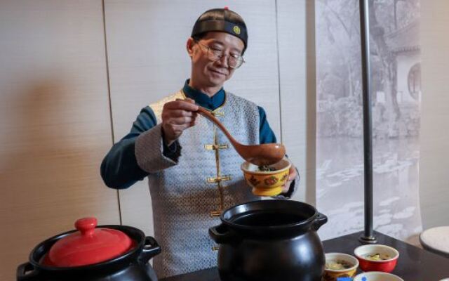 Hualuxe Kunshan Huaqiao