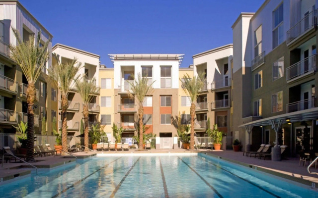 Global Luxury Suites at Main Street