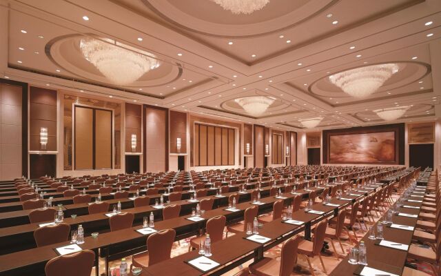 Grand Hotel Haikou (Managed by Accor)