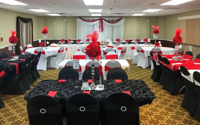 Country Inn & Suites By Radisson, Battle Creek, MI