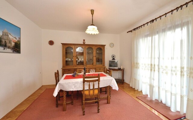 Nice Home in Pag With Wifi and 2 Bedrooms
