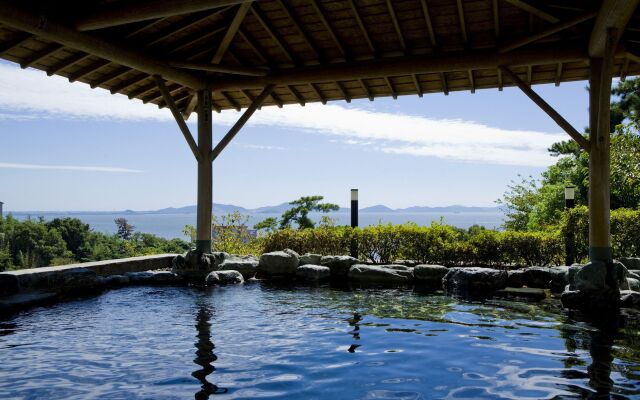 Miya Onsen Higaki Hotel