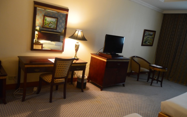 Golden Hotel
