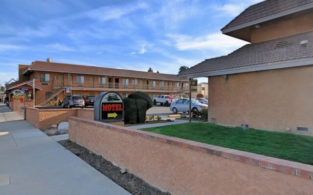 Santa Clarita Motel