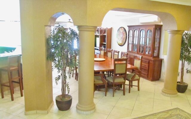 Casa Gran Escape by Playa Paradise