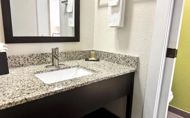 Travelodge by Wyndham Flowood