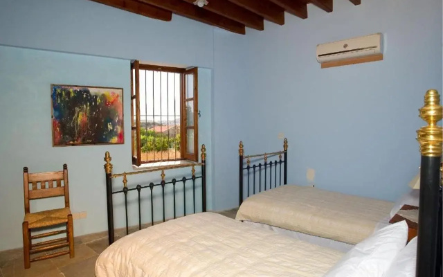 Porfyrios Country House