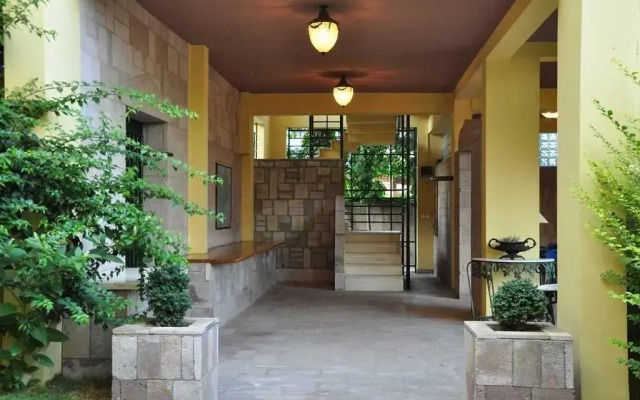 Palm Court Suites