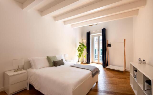 Vittorio Emanuele Apartment With Terrace by Wonderful Italy