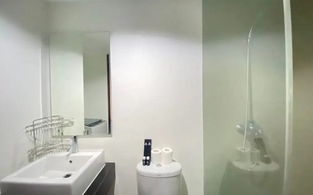 Modern & Comfy Studio Apartment at Tamansari Tera Residence