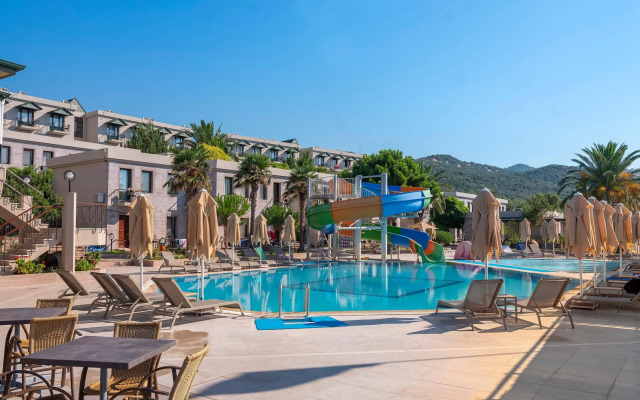 Assos Eden Gardens Hotel