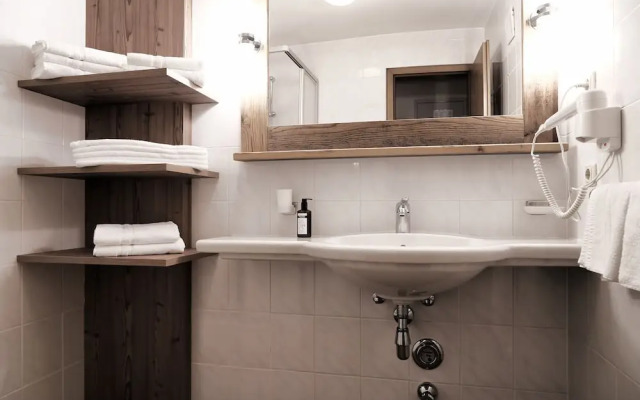 Montana Aparthotel