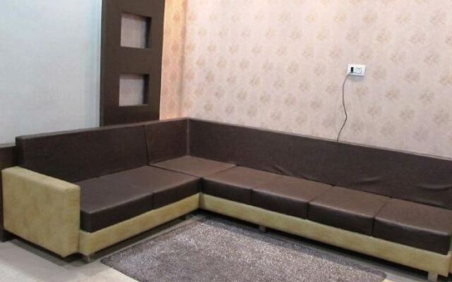 Hotel Amrit