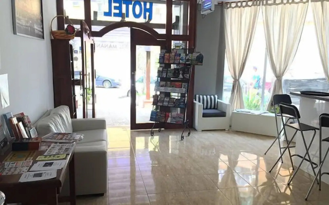 Hotel Manantiales