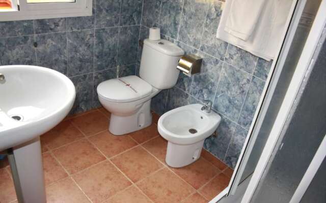 Vivian's Guest House Auto Check-in