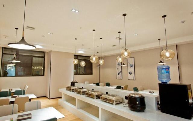 Greentree Inn Fuyang Linquan Magic Capital Busines