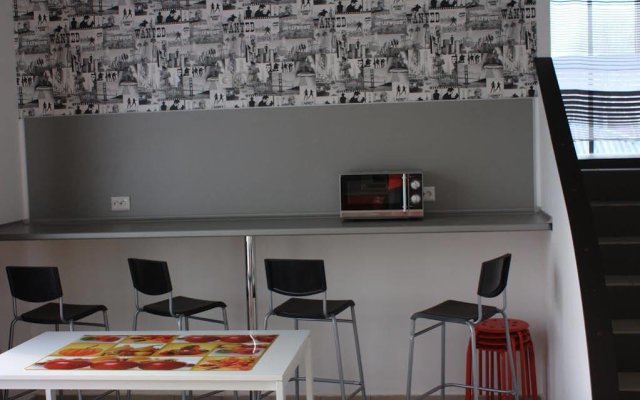 Хостел "Hollywood"