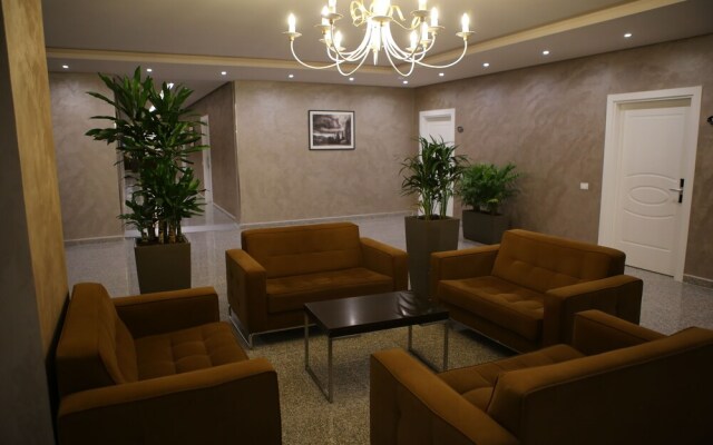 Twin Towers Hotel