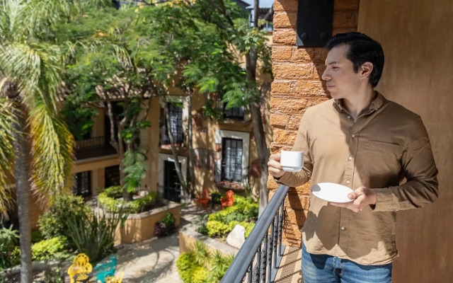 Casa de Adobe Gallery & Luxury Boutique