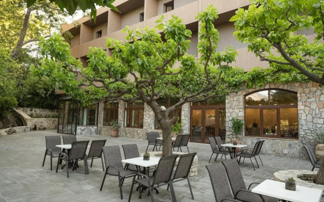 Idi Hotel