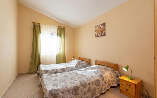 Beautiful Apartment in Razanac With 2 Bedrooms and Wifi