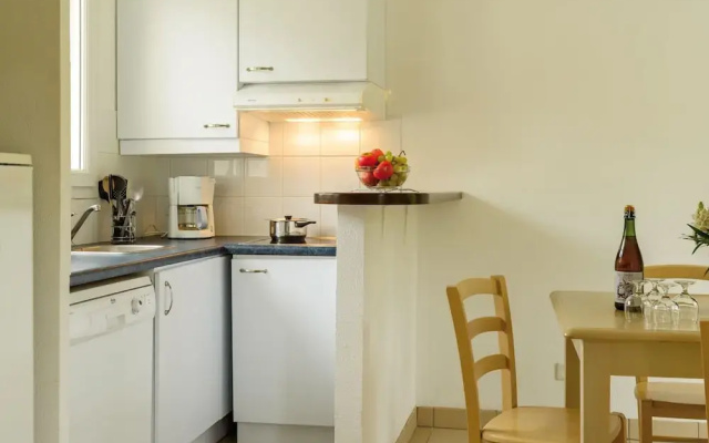 Pleasant Breton Holiday Home Near the bay of Douarnenez