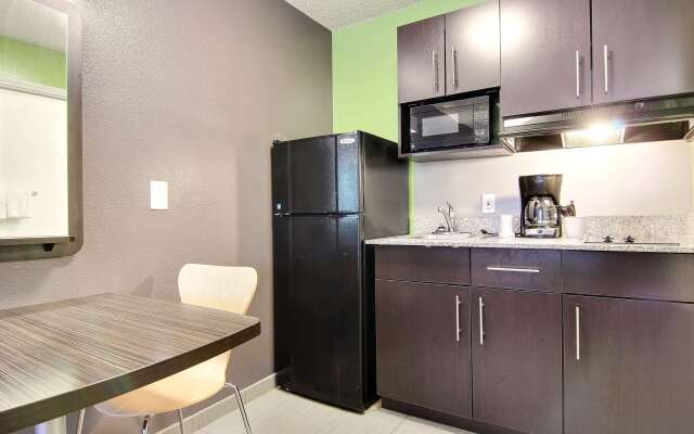 Studio 6 Austin, TX - Northwest