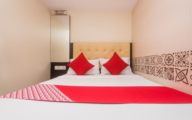 OYO 15533 Hotel Kalpana Residency