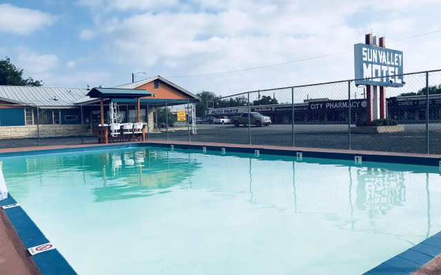 Sun Valley Motel
