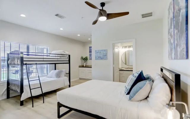 7037 Kingston Cove
