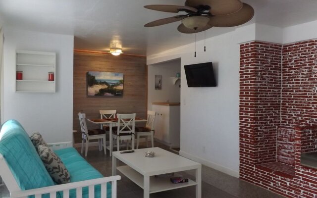 Beach Bright Inn